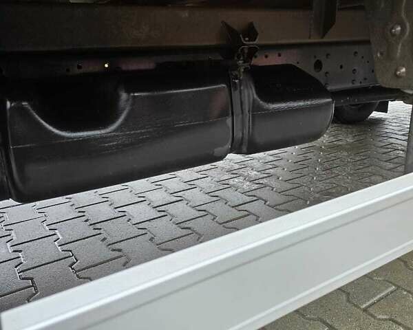 Білий Івеко Дейлі, об'ємом двигуна 3 л та пробігом 250 тис. км за 41500 $, фото 6 на Automoto.ua