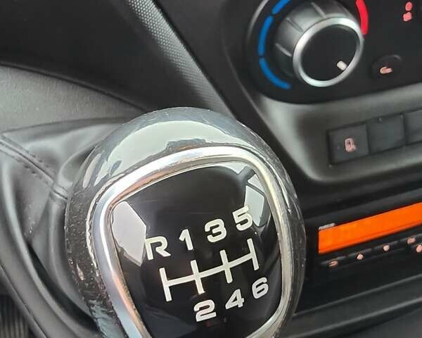 Білий Івеко Дейлі, об'ємом двигуна 3 л та пробігом 250 тис. км за 41500 $, фото 20 на Automoto.ua