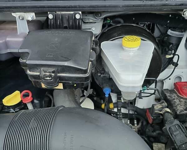 Білий Івеко Дейлі, об'ємом двигуна 3 л та пробігом 285 тис. км за 44000 $, фото 25 на Automoto.ua