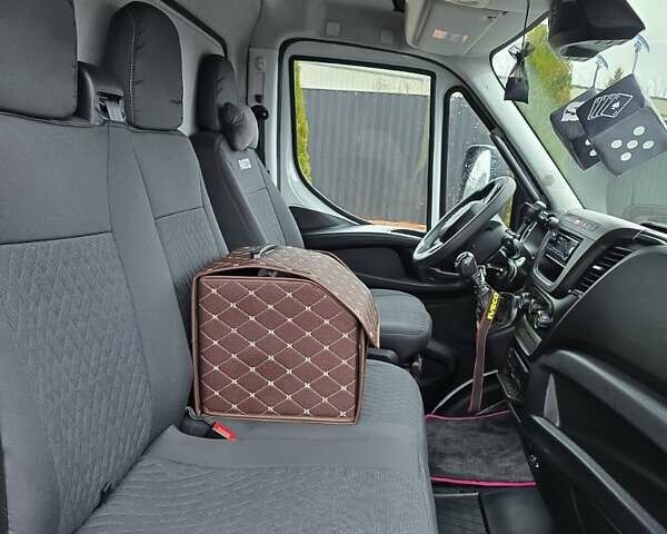 Білий Івеко Дейлі, об'ємом двигуна 3 л та пробігом 285 тис. км за 44000 $, фото 14 на Automoto.ua