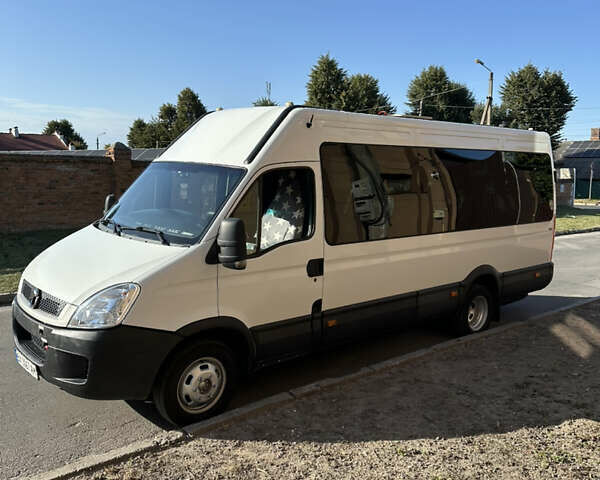 Белый Ивеко Дейли, объемом двигателя 3 л и пробегом 317 тыс. км за 18500 $, фото 8 на Automoto.ua