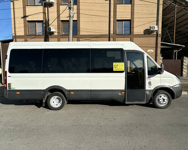Белый Ивеко Дейли, объемом двигателя 3 л и пробегом 317 тыс. км за 18500 $, фото 3 на Automoto.ua