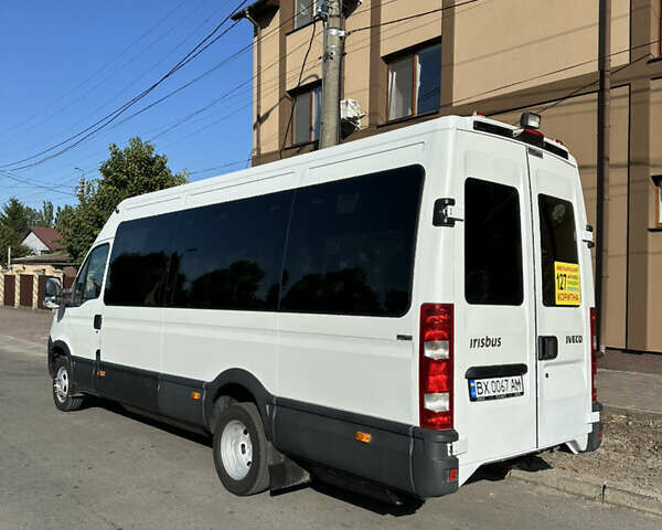 Белый Ивеко Дейли, объемом двигателя 3 л и пробегом 317 тыс. км за 18500 $, фото 2 на Automoto.ua