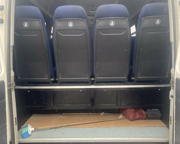 Белый Ивеко Дейли, объемом двигателя 3 л и пробегом 506 тыс. км за 28000 $, фото 6 на Automoto.ua