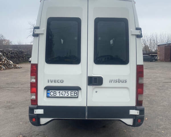 Белый Ивеко Дейли, объемом двигателя 3 л и пробегом 506 тыс. км за 28000 $, фото 4 на Automoto.ua