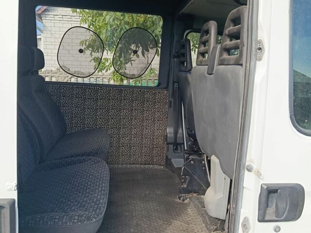 Белый Ивеко Дейли, объемом двигателя 2.8 л и пробегом 390 тыс. км за 7700 $, фото 15 на Automoto.ua