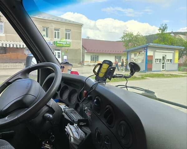 Ивеко Дейли 2002 в Богородчанах на Automoto.ua Белый Ивеко Дейли, объемом двигателя 2.8 л и пробегом 200 тыс. км за 4000 $, фото 2 на Automoto.ua