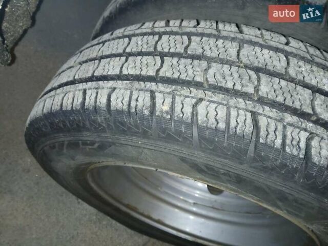 Белый Ивеко Дейли, объемом двигателя 2.9 л и пробегом 970 тыс. км за 4500 $, фото 4 на Automoto.ua