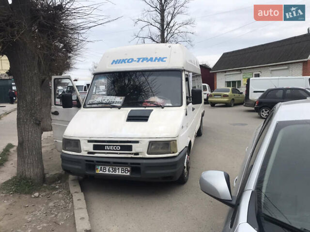 Белый Ивеко Дейли, объемом двигателя 2.8 л и пробегом 480 тыс. км за 3000 $, фото 2 на Automoto.ua