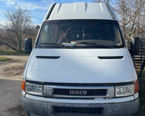 Белый Ивеко Дейли, объемом двигателя 2.8 л и пробегом 200 тыс. км за 3200 $, фото 1 на Automoto.ua