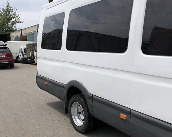 Белый Ивеко Дейли, объемом двигателя 2.8 л и пробегом 700 тыс. км за 9500 $, фото 8 на Automoto.ua