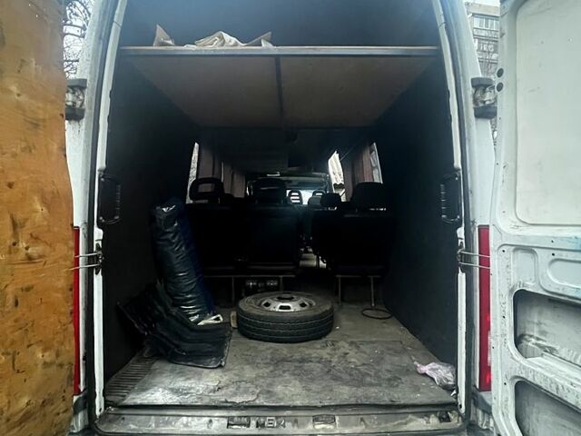 Білий Івеко Дейлі, об'ємом двигуна 2.8 л та пробігом 282 тис. км за 3800 $, фото 8 на Automoto.ua