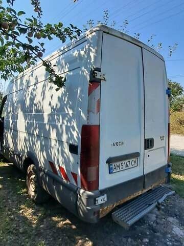 Белый Ивеко Дейли, объемом двигателя 0 л и пробегом 332 тыс. км за 4500 $, фото 2 на Automoto.ua