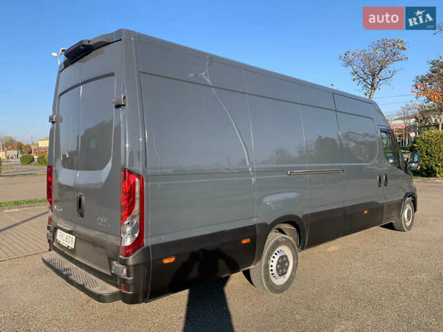 Черный Ивеко Дейли, объемом двигателя 3 л и пробегом 303 тыс. км за 29900 $, фото 4 на Automoto.ua