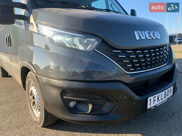 Черный Ивеко Дейли, объемом двигателя 3 л и пробегом 303 тыс. км за 29900 $, фото 11 на Automoto.ua