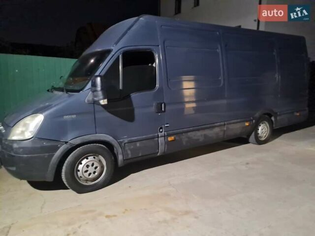 Чорний Івеко Дейлі, об'ємом двигуна 2.29 л та пробігом 356 тис. км за 8000 $, фото 13 на Automoto.ua