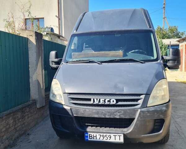 Чорний Івеко Дейлі, об'ємом двигуна 2.29 л та пробігом 356 тис. км за 8000 $, фото 2 на Automoto.ua