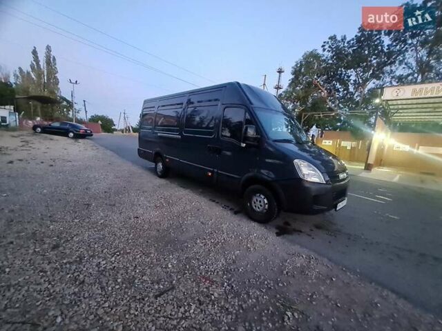 Чорний Івеко Дейлі, об'ємом двигуна 2.29 л та пробігом 356 тис. км за 8000 $, фото 8 на Automoto.ua
