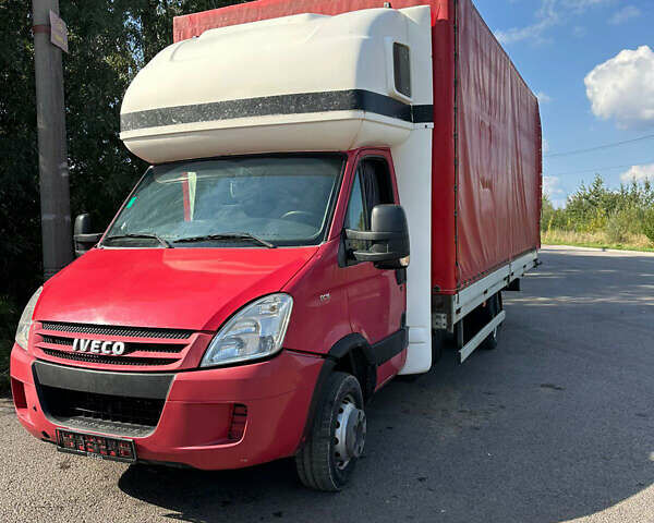 Черный Ивеко Дейли, объемом двигателя 3 л и пробегом 430 тыс. км за 19000 $, фото 1 на Automoto.ua