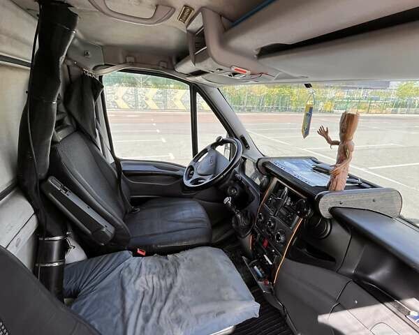Белый Ивеко Дейли груз., объемом двигателя 3 л и пробегом 720 тыс. км за 16900 $, фото 10 на Automoto.ua