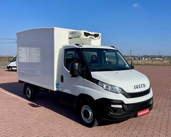 Белый Ивеко Дейли груз., объемом двигателя 0 л и пробегом 294 тыс. км за 18900 $, фото 1 на Automoto.ua