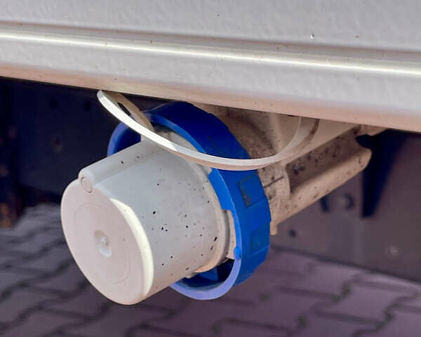 Белый Ивеко Дейли груз., объемом двигателя 0 л и пробегом 291 тыс. км за 18900 $, фото 13 на Automoto.ua