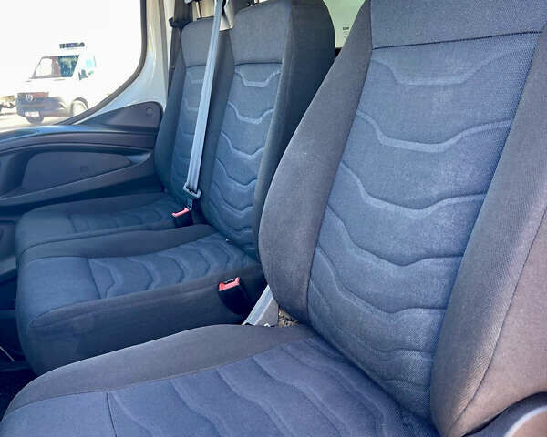 Белый Ивеко Дейли груз., объемом двигателя 0 л и пробегом 291 тыс. км за 18900 $, фото 22 на Automoto.ua