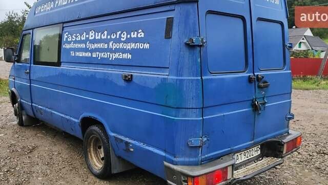 Синий Ивеко Дейли груз., объемом двигателя 2.8 л и пробегом 500 тыс. км за 2500 $, фото 6 на Automoto.ua