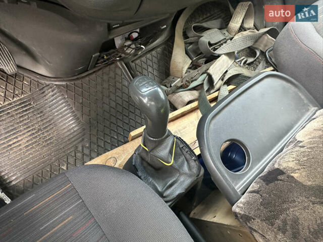 Коричневий Івеко Дейлі, об'ємом двигуна 2.8 л та пробігом 300 тис. км за 10400 $, фото 18 на Automoto.ua