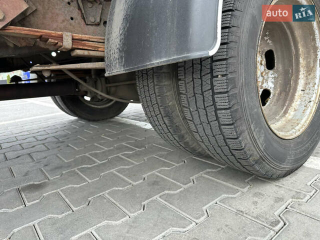 Коричневий Івеко Дейлі, об'ємом двигуна 2.8 л та пробігом 300 тис. км за 10400 $, фото 9 на Automoto.ua