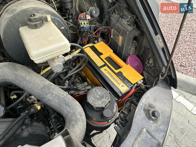 Коричневий Івеко Дейлі, об'ємом двигуна 2.8 л та пробігом 300 тис. км за 10400 $, фото 20 на Automoto.ua