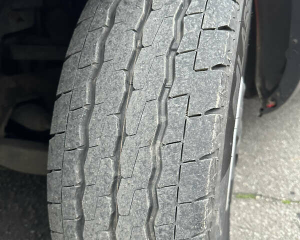 Красный Ивеко Дейли, объемом двигателя 3 л и пробегом 908 тыс. км за 19800 $, фото 8 на Automoto.ua