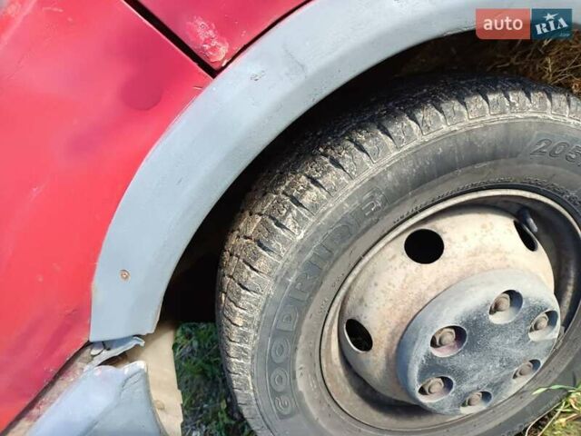 Івеко Дейлі 1995 у Луцьку на Automoto.ua Червоний Івеко Дейлі, об'ємом двигуна 2.5 л та пробігом 500 тис. км за 3000 $, фото 21 на Automoto.ua