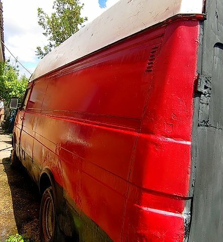 Красный Ивеко Дейли, объемом двигателя 3 л и пробегом 0 тыс. км за 3500 $, фото 3 на Automoto.ua