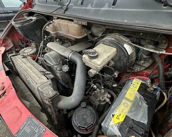 Красный Ивеко Дейли, объемом двигателя 2.8 л и пробегом 222 тыс. км за 7777 $, фото 3 на Automoto.ua