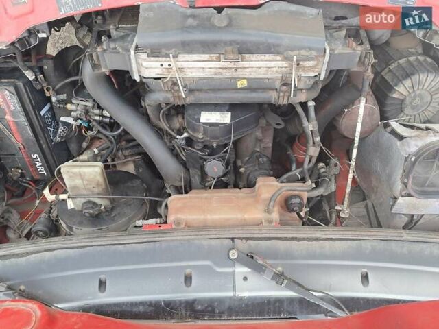 Красный Ивеко Дейли, объемом двигателя 2.3 л и пробегом 540 тыс. км за 4000 $, фото 6 на Automoto.ua