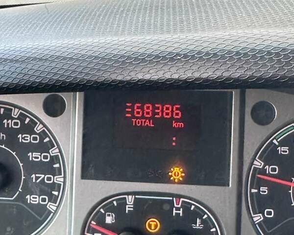 Червоний Івеко Дейлі, об'ємом двигуна 3 л та пробігом 325 тис. км за 12200 $, фото 9 на Automoto.ua