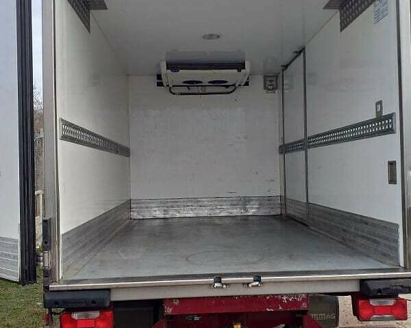 Красный Ивеко Дейли, объемом двигателя 3 л и пробегом 369 тыс. км за 17000 $, фото 2 на Automoto.ua