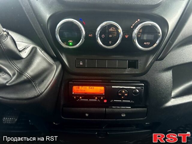 Красный Ивеко Дейли, объемом двигателя 3 л и пробегом 336 тыс. км за 34568 $, фото 10 на Automoto.ua