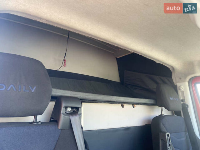 Червоний Івеко Дейлі, об'ємом двигуна 3.2 л та пробігом 210 тис. км за 24000 $, фото 8 на Automoto.ua