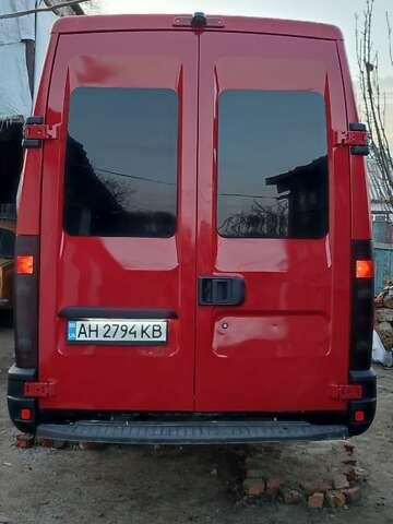 Красный Ивеко Дейли, объемом двигателя 2.8 л и пробегом 830 тыс. км за 6999 $, фото 6 на Automoto.ua