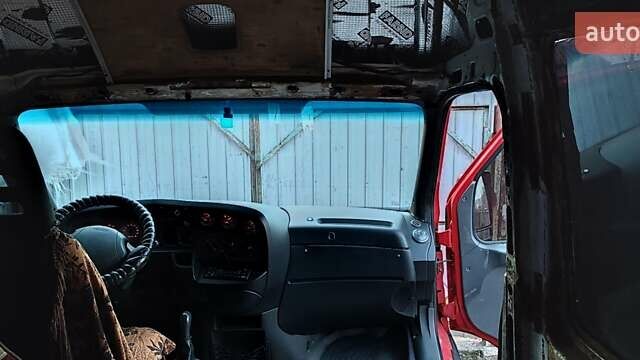 Красный Ивеко Дейли, объемом двигателя 2.8 л и пробегом 830 тыс. км за 6999 $, фото 7 на Automoto.ua