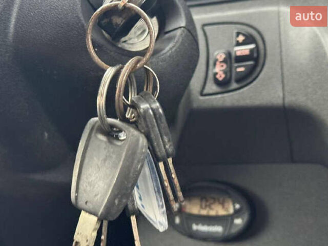 Івеко Дейлі, об'ємом двигуна 3 л та пробігом 135 тис. км за 20550 $, фото 18 на Automoto.ua