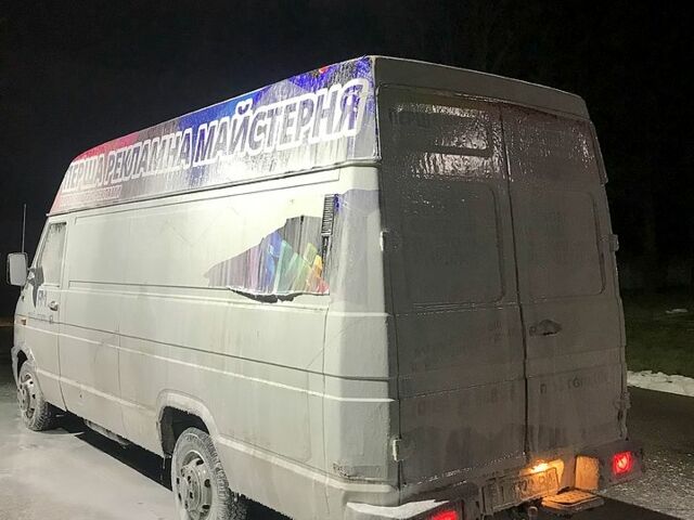 Івеко Дейлі, об'ємом двигуна 2.5 л та пробігом 300 тис. км за 2800 $, фото 1 на Automoto.ua