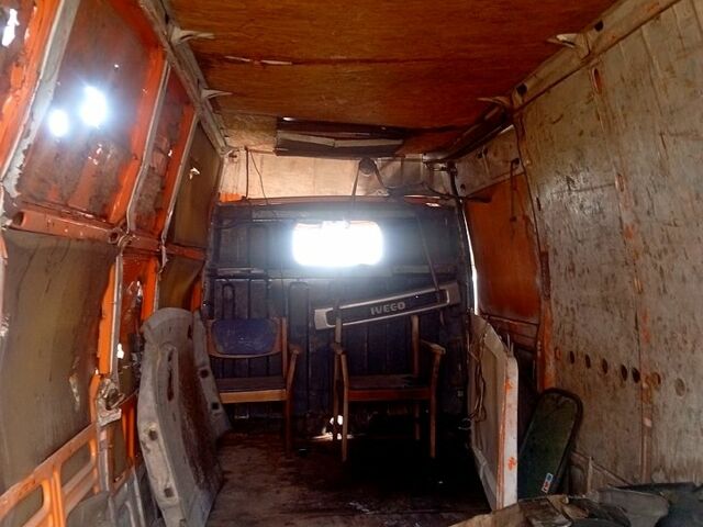 Ивеко Дейли, объемом двигателя 2.9 л и пробегом 500 тыс. км за 2000 $, фото 7 на Automoto.ua