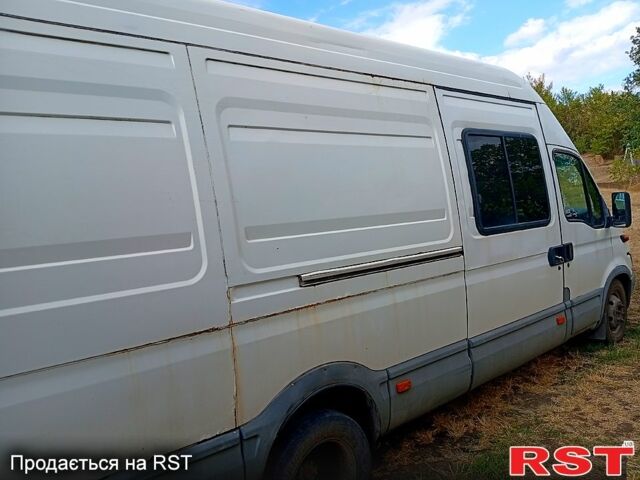 Ивеко Дейли, объемом двигателя 2.8 л и пробегом 700 тыс. км за 3333 $, фото 1 на Automoto.ua