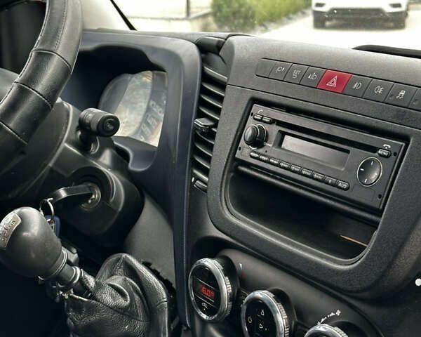 Івеко Дейлі, об'ємом двигуна 3 л та пробігом 478 тис. км за 24900 $, фото 22 на Automoto.ua