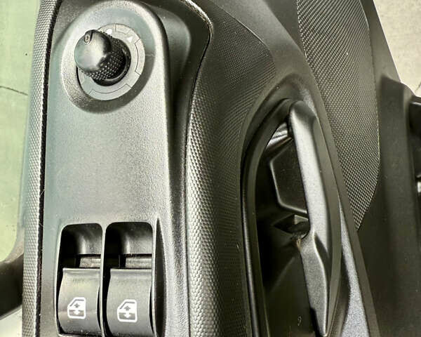 Ивеко Дейли, объемом двигателя 3 л и пробегом 239 тыс. км за 20900 $, фото 33 на Automoto.ua