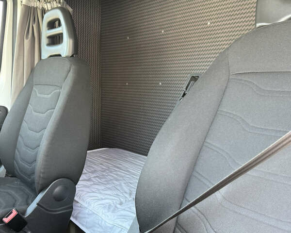 Ивеко Дейли, объемом двигателя 3 л и пробегом 370 тыс. км за 37800 $, фото 12 на Automoto.ua