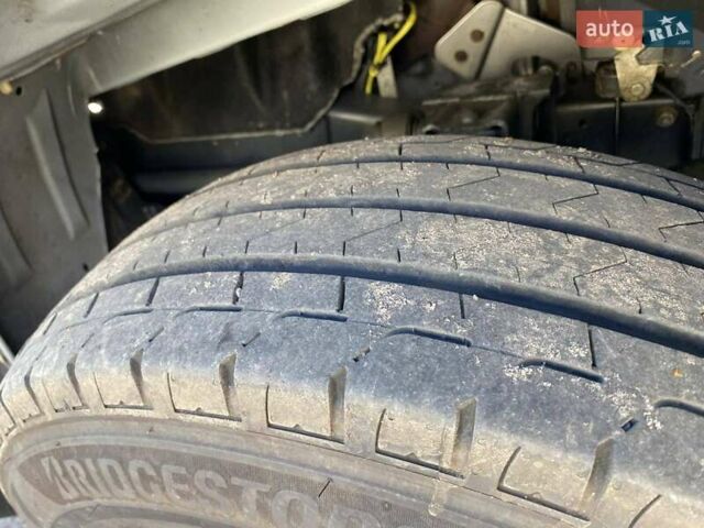 Івеко Дейлі, об'ємом двигуна 3 л та пробігом 238 тис. км за 26900 $, фото 4 на Automoto.ua